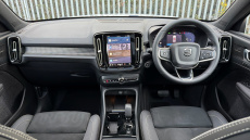 Volvo XC40 2.0 B4P Ultimate Dark 5dr Auto Petrol Estate